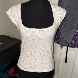 🖤NWOT HOLLISTER WHITE PINK FLORAL CAP SLEEVE TOP SIZE S🖤